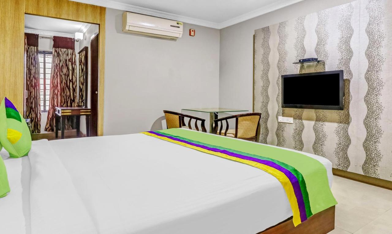 Treebo Symphony Hotels And Resorts Angamally Kizhake Chālakudi Eksteriør billede