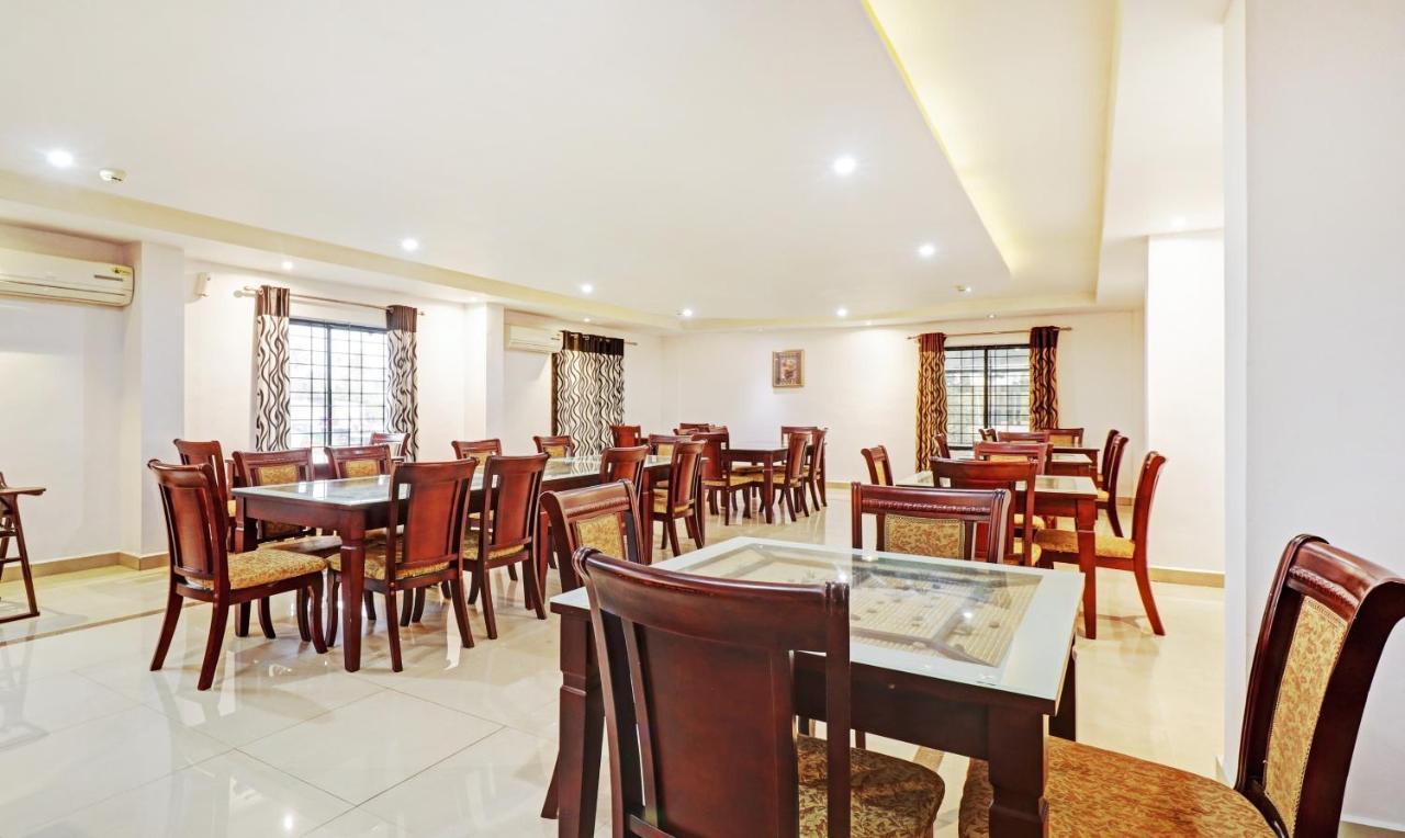 Treebo Symphony Hotels And Resorts Angamally Kizhake Chālakudi Eksteriør billede